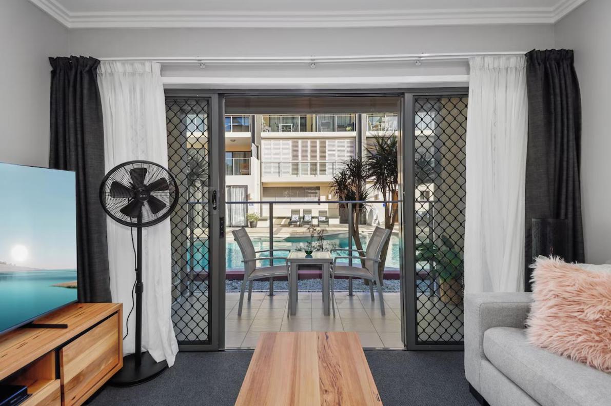 Eden By The Bay Aparthotel Hervey Bay Exterior foto